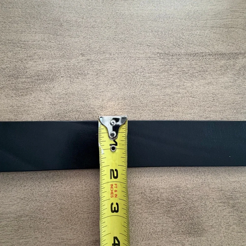 Calvin Klein Black Italian Latigo Leather Belt Womens M Made in Italy Minimalist